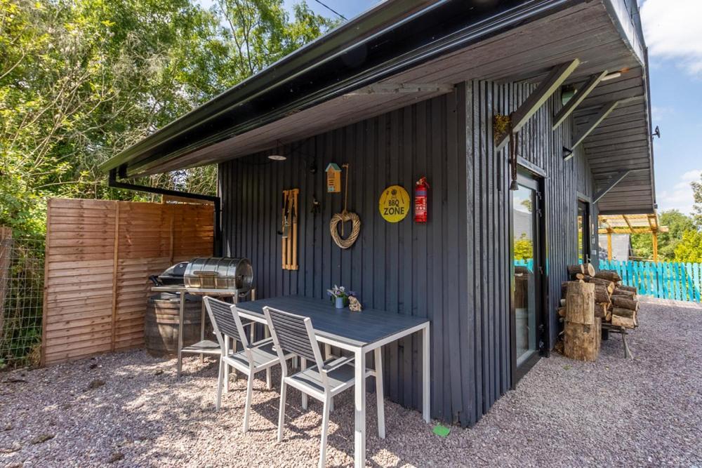 Mount Hillary Holiday Pods Cork Exterior photo